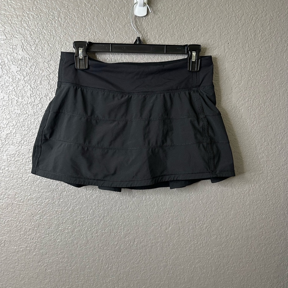 Lululemon Pace Rival skirt Black. Size 6